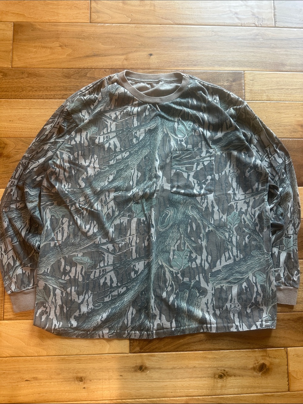 Vtg Mossy Oak long sleeve T. Single stitch Sz S/M